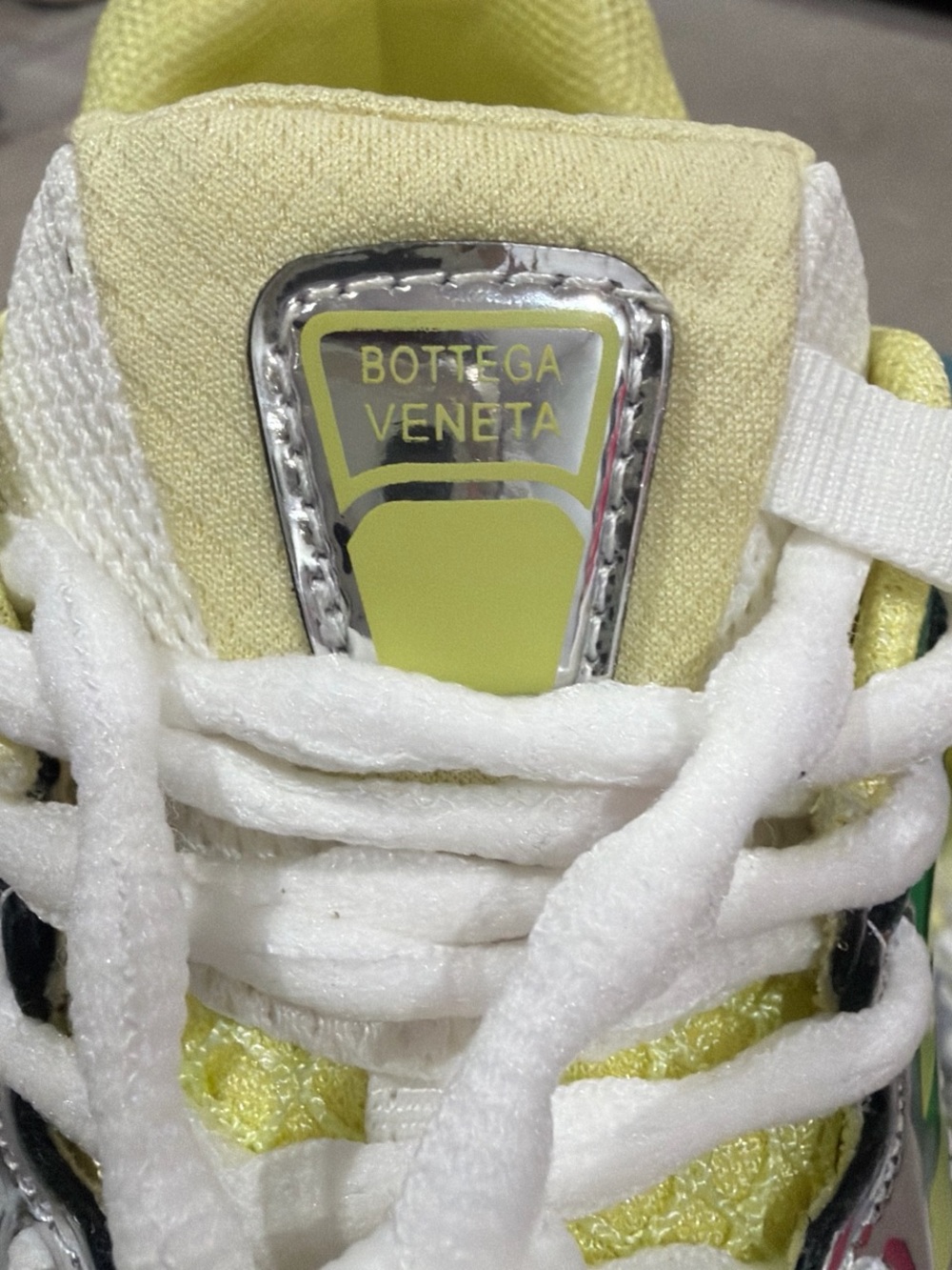 Lime Green Bottega Veneta - Picture 4 of 8